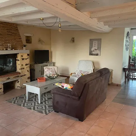 Avec Jacuzzi, 15 Couchages